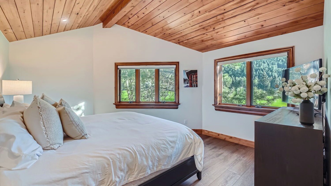 Photo of Bedroom in Eagle-Vail