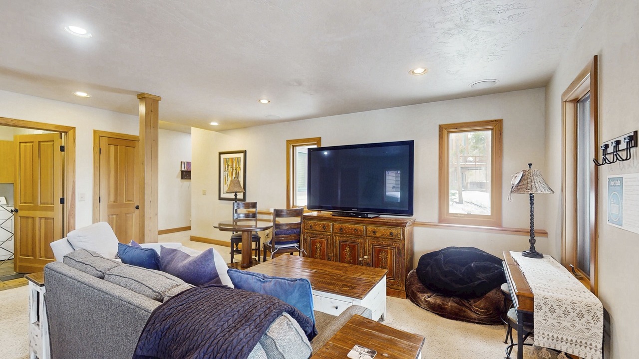 Photo of Livingroom in Breckenridge