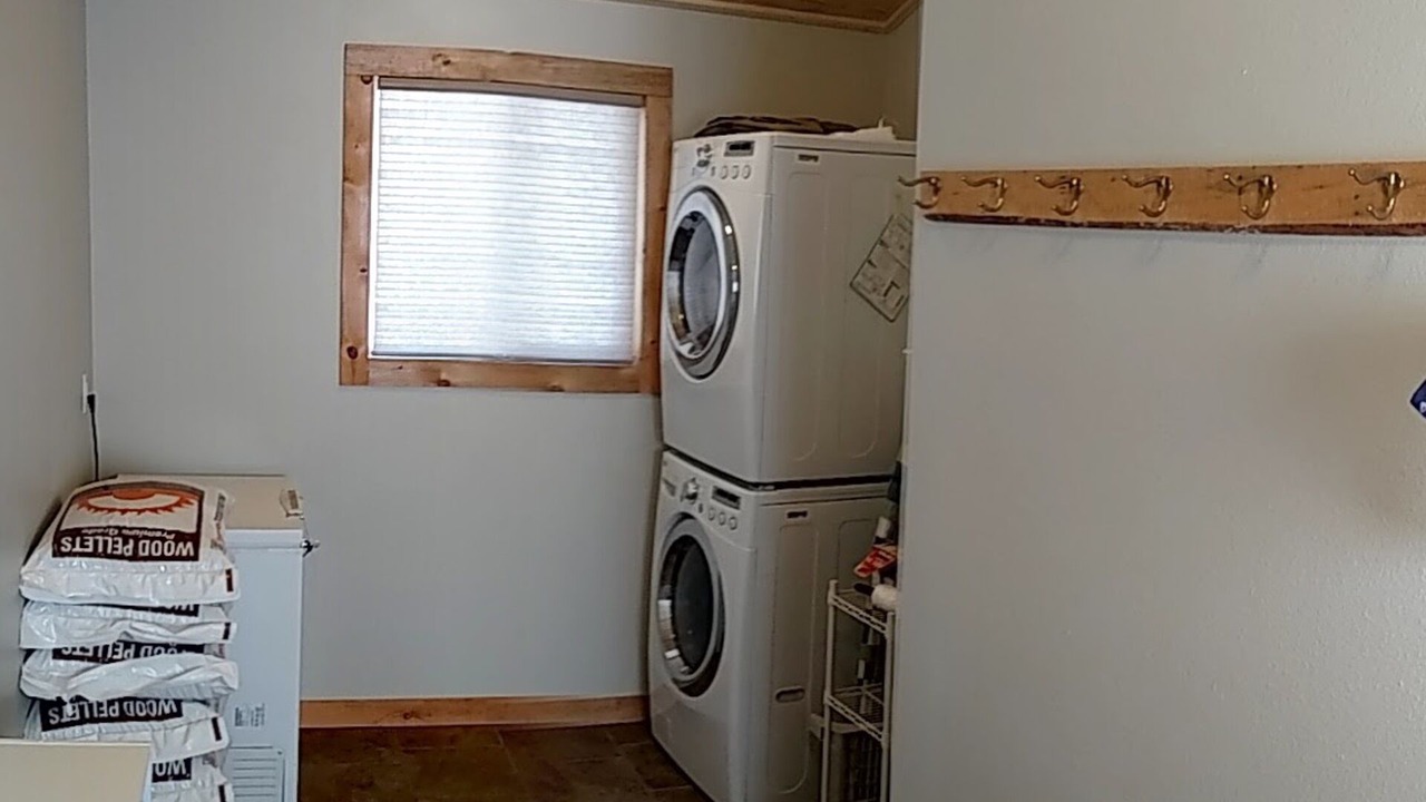 Photo of Bedroom in Drake