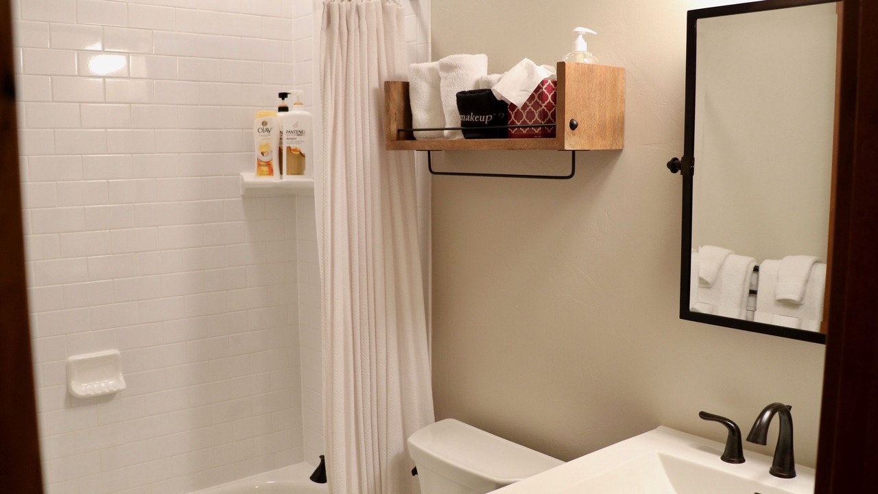 Photo of Bathroom in Fraser