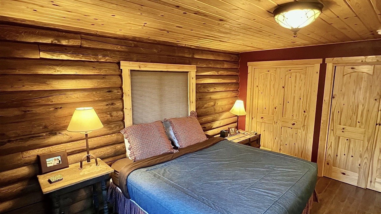 Photo of Bedroom in Granby