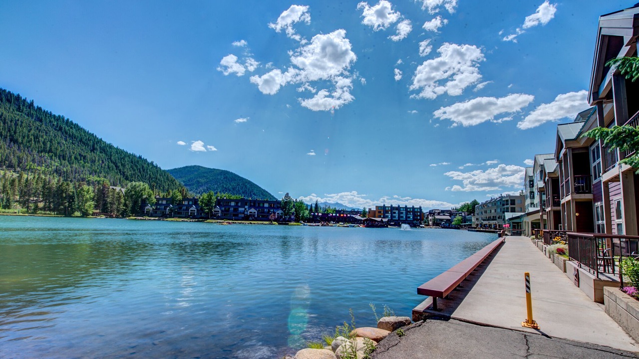 Photo of Outdoor in Lakeside Village
