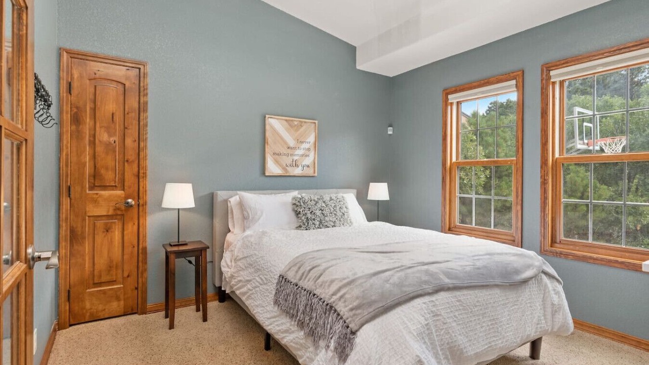 Photo of Bedroom in Colorado Springs