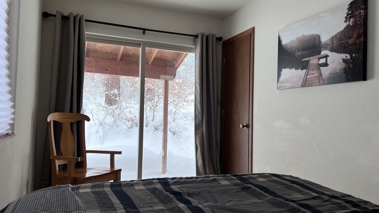 Photo of Bedroom in Forest Lakes
