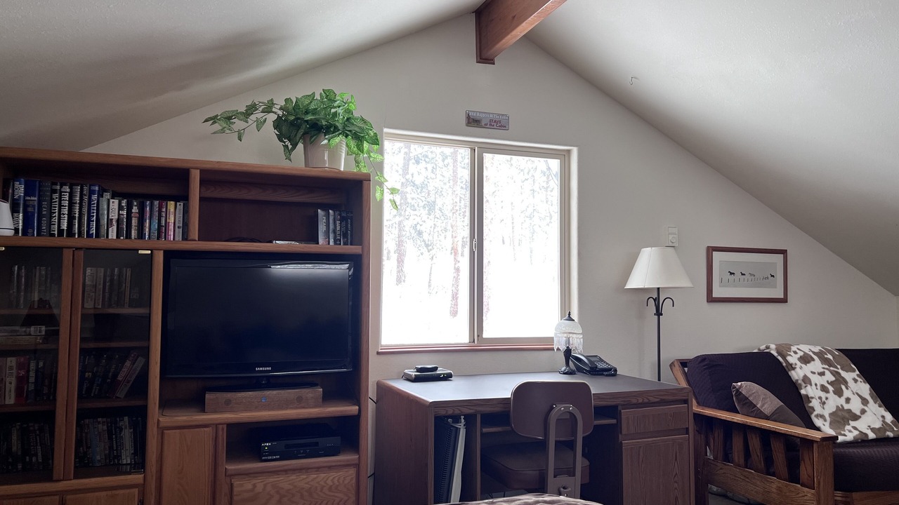 Photo of Bedroom in Forest Lakes