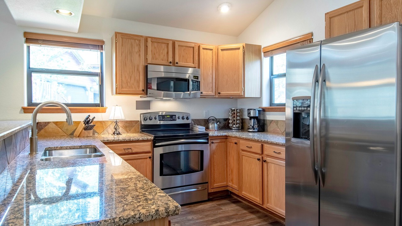 Photo of Kitchen in Peak 8