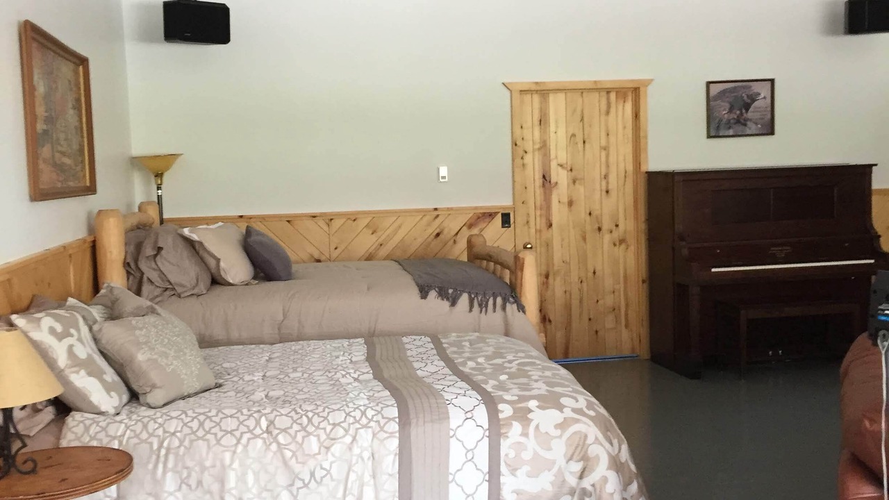 Photo of Bedroom in Meeker