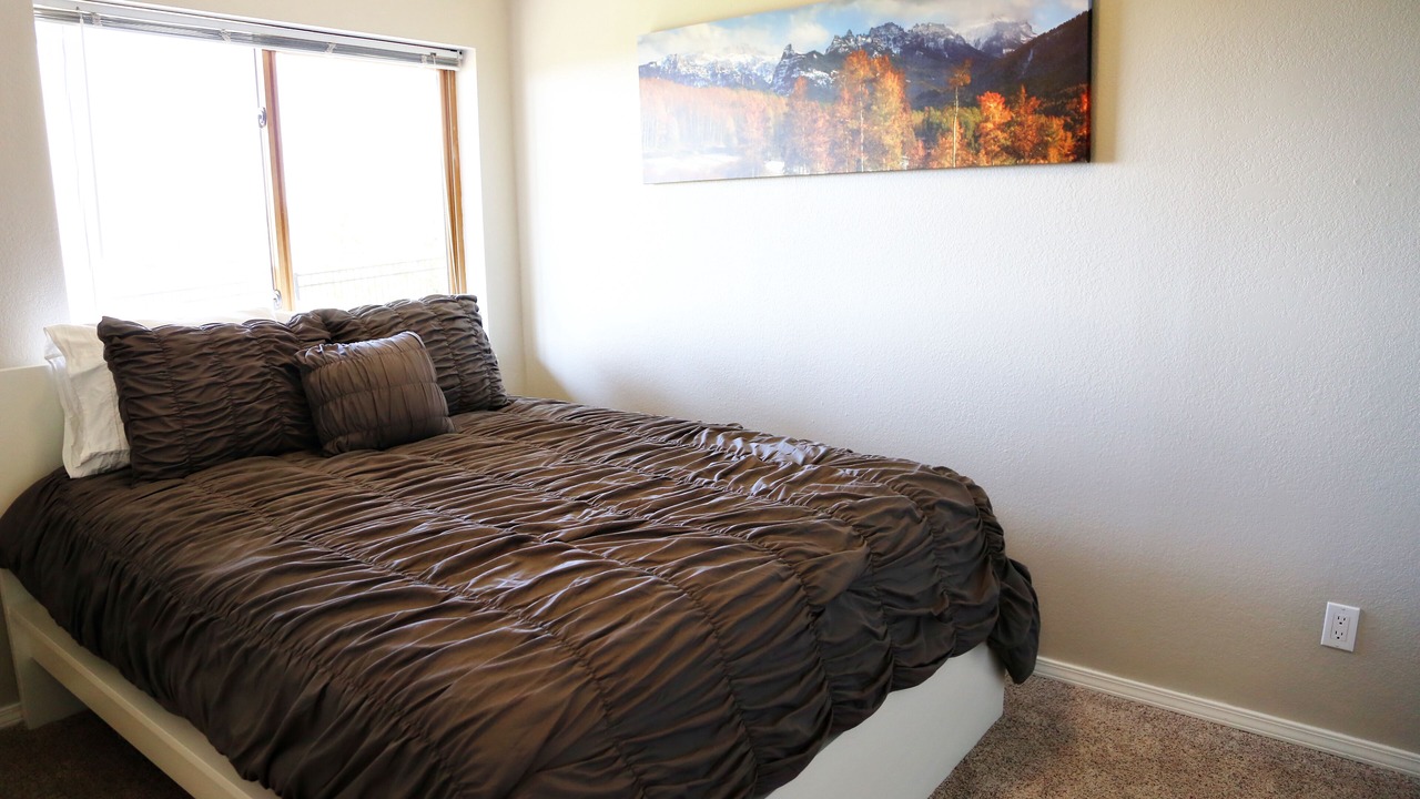 Photo of Bedroom in Northwest Colorado Springs