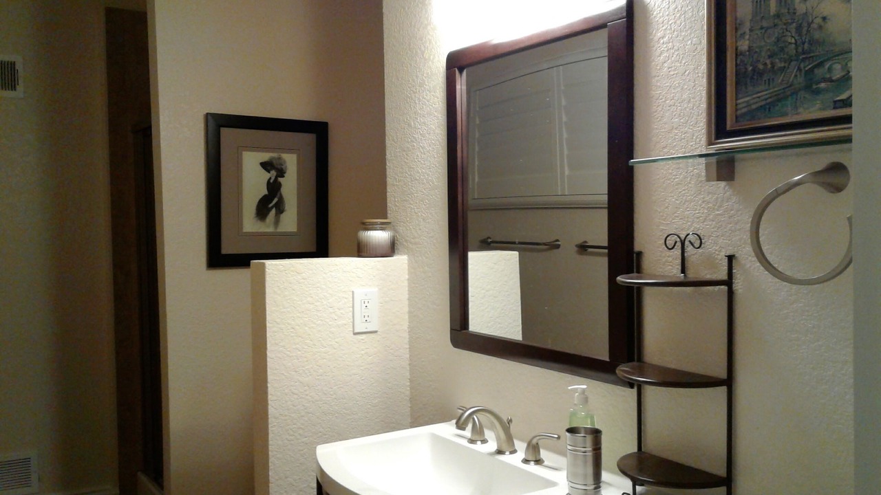 Photo of Bathroom in Arvada