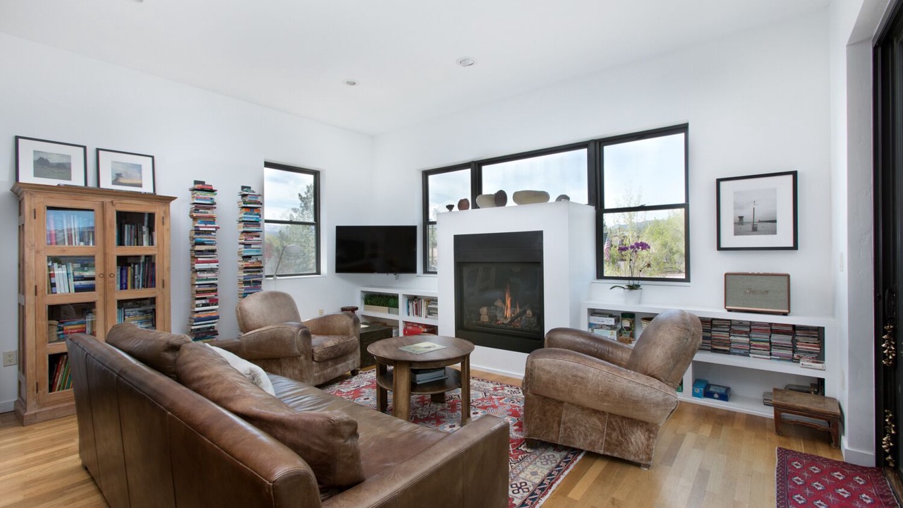 Photo of Livingroom in Carbondale