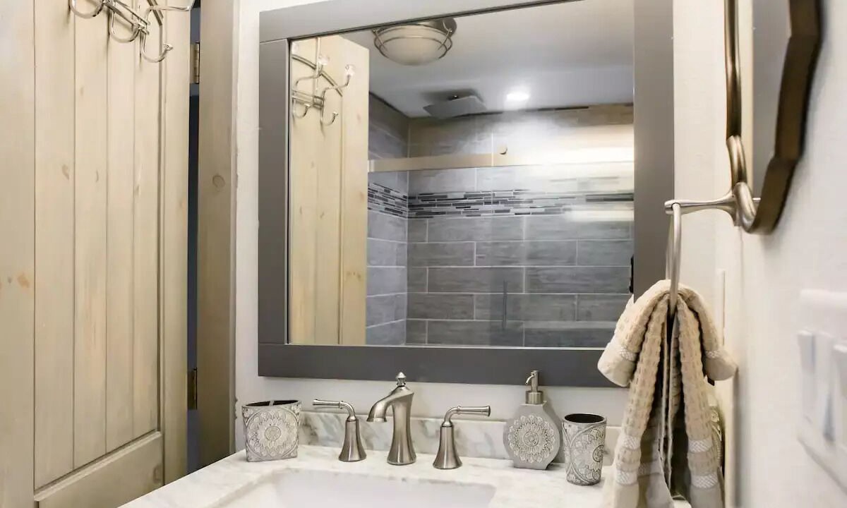 Photo of Bathroom in Cheesman Park