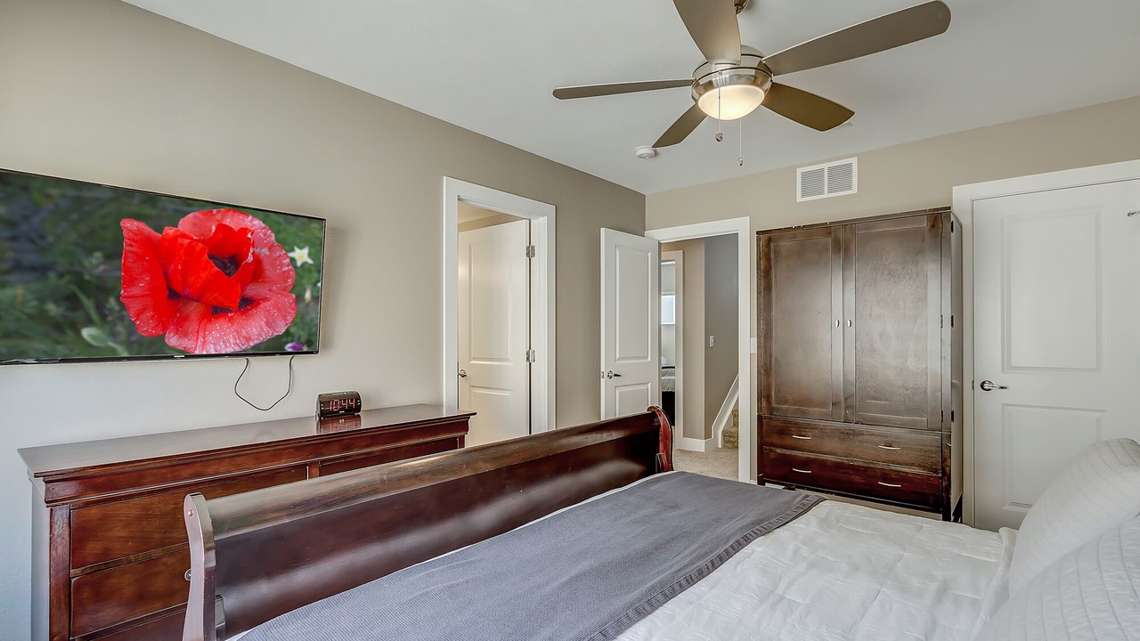 Photo of Bedroom in Jefferson Park
