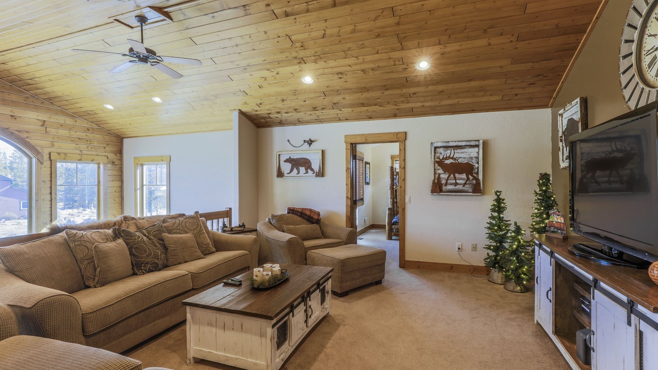 Photo of Bedroom in Grand Lake
