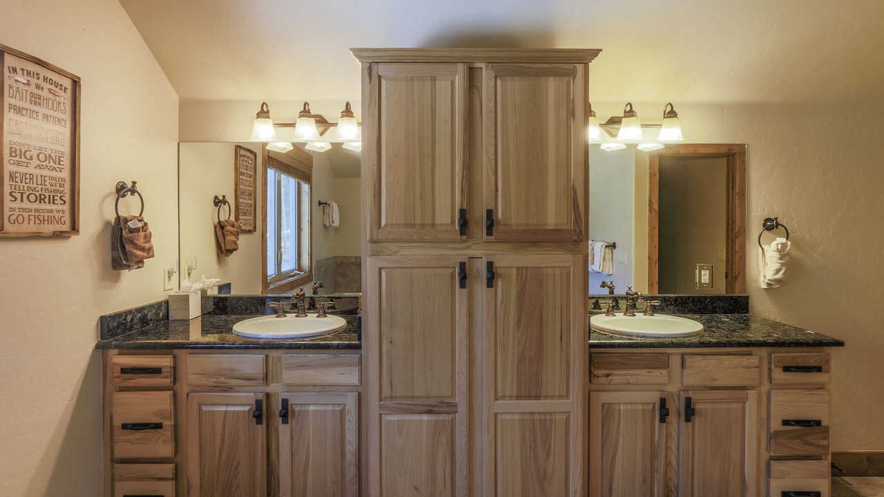 Photo of Bathroom in Grand Lake