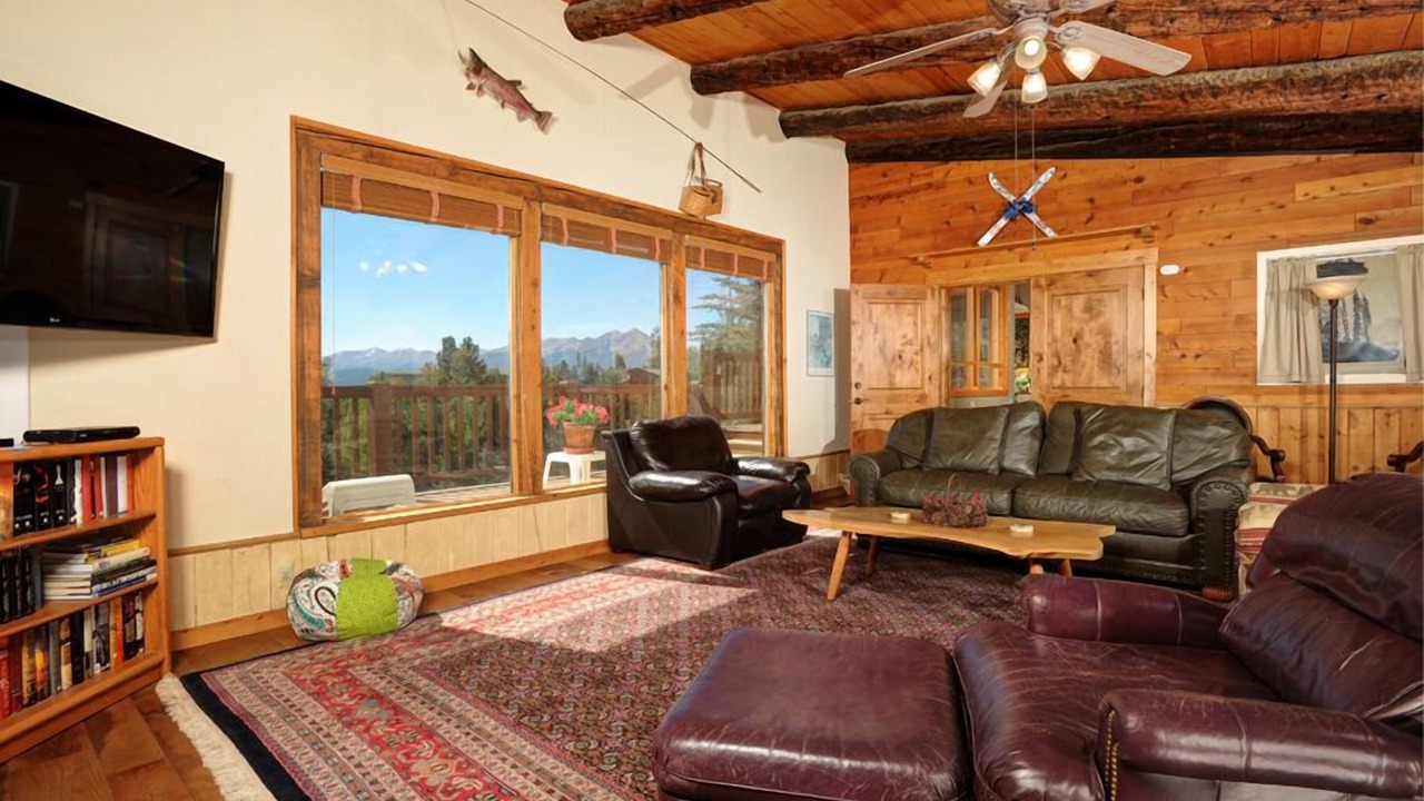 Photo of Livingroom in Dillon
