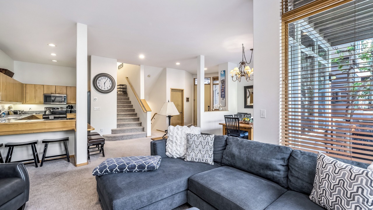 Photo of Livingroom in Vail