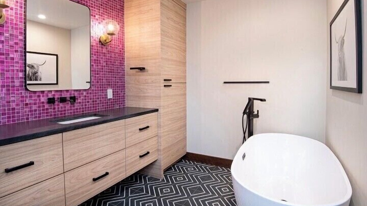 Photo of Bathroom in Edwards