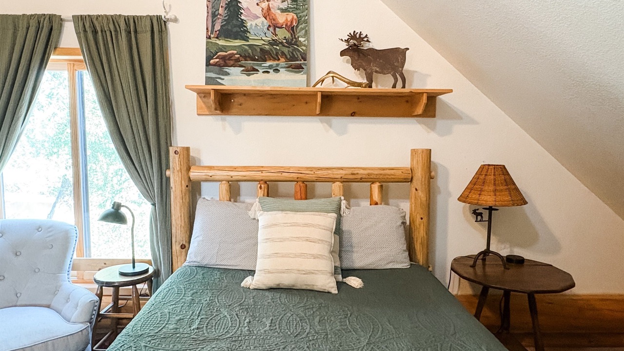 Photo of Bedroom in South Fork