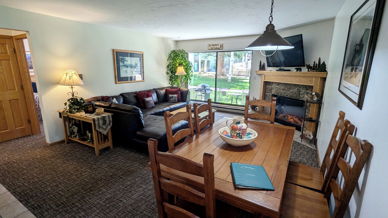 Photo of Livingroom in Avon
