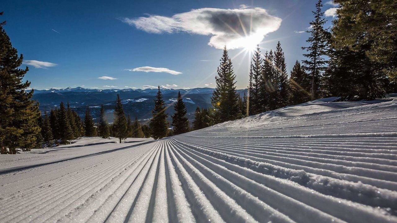 Photo of Outdoor in Peak 8