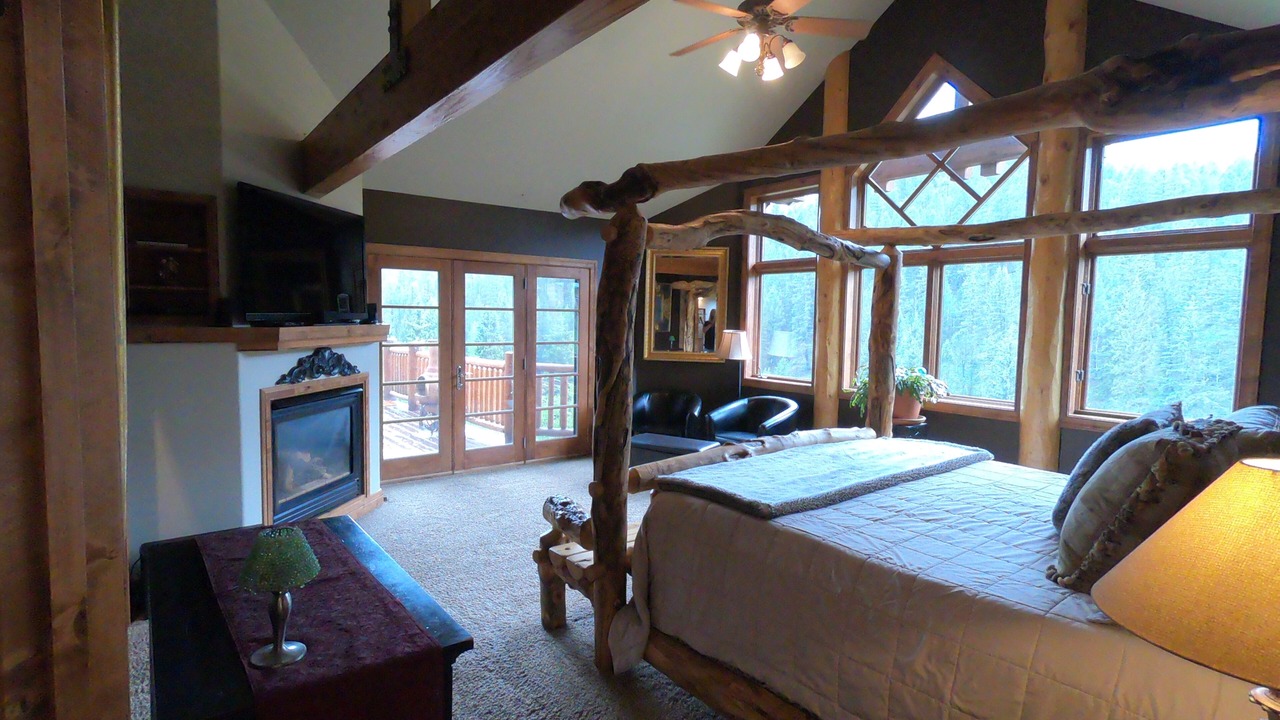 Photo of Bedroom in Woodland Park