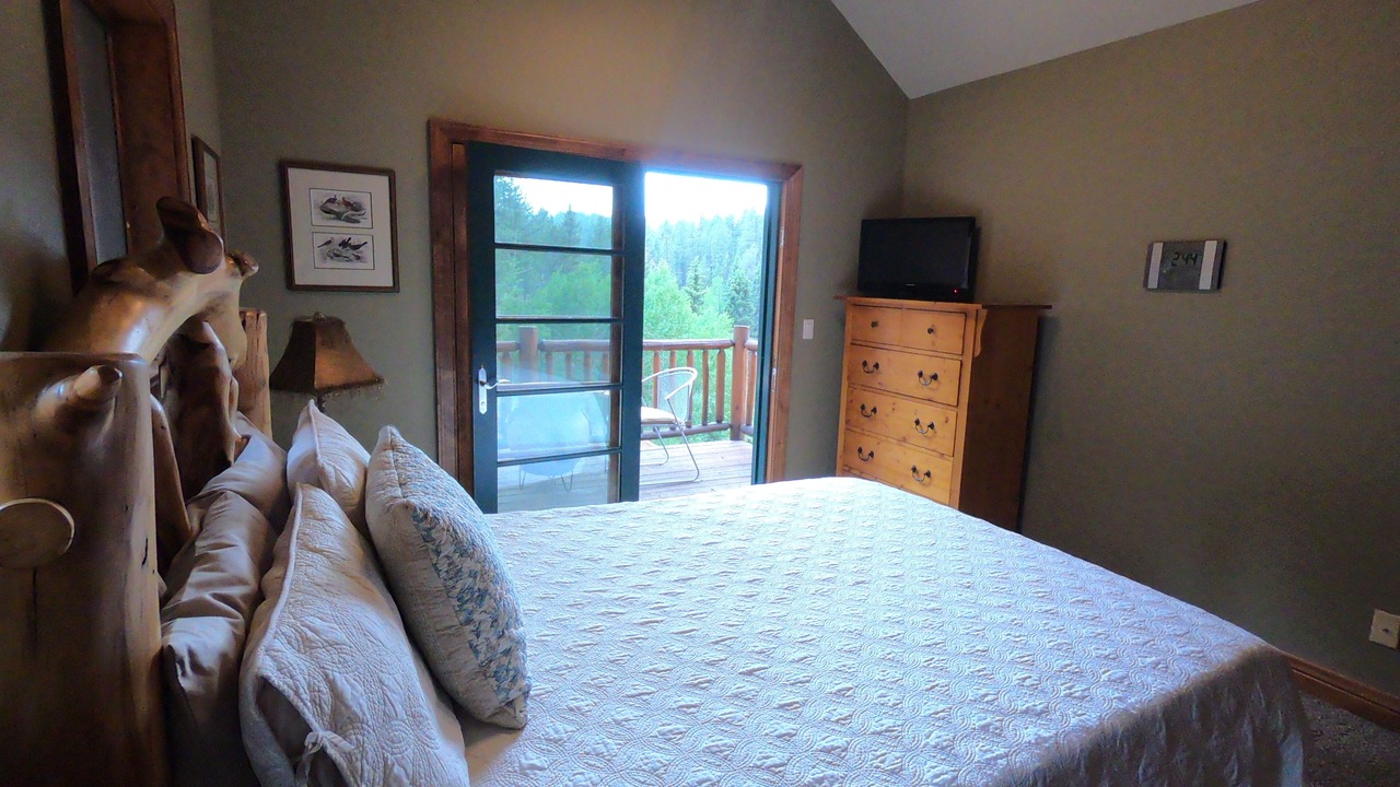 Photo of Bedroom in Woodland Park