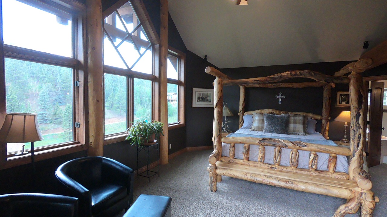 Photo of Bedroom in Woodland Park