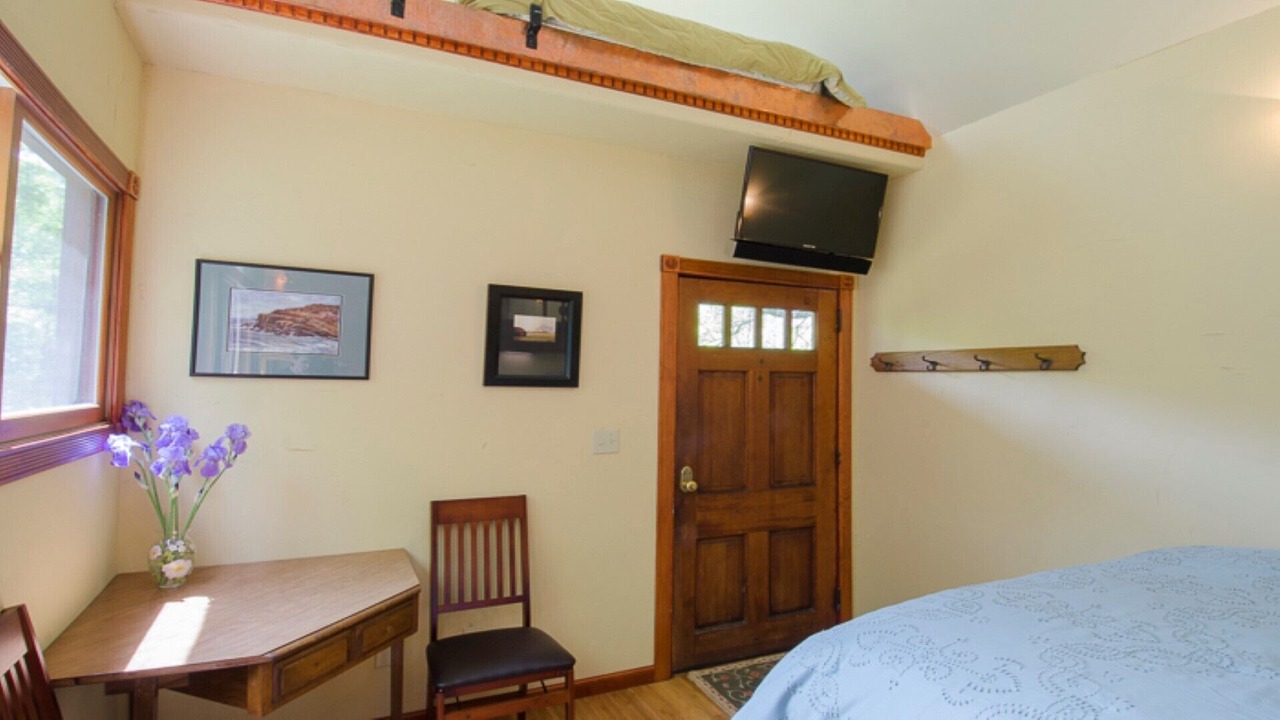 Photo of Bedroom in Carbondale