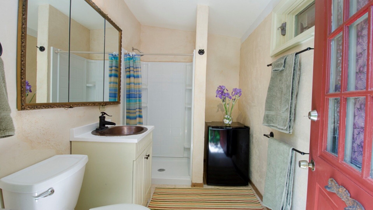 Photo of Bathroom in Carbondale