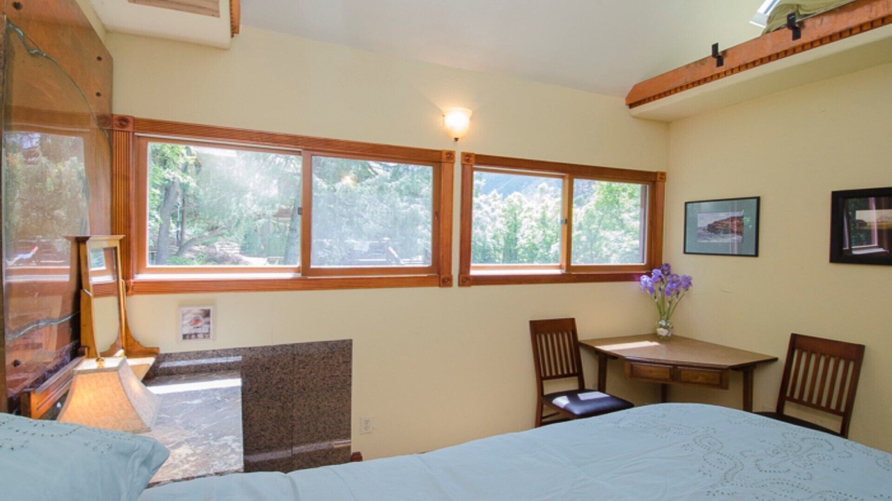 Photo of Bedroom in Carbondale