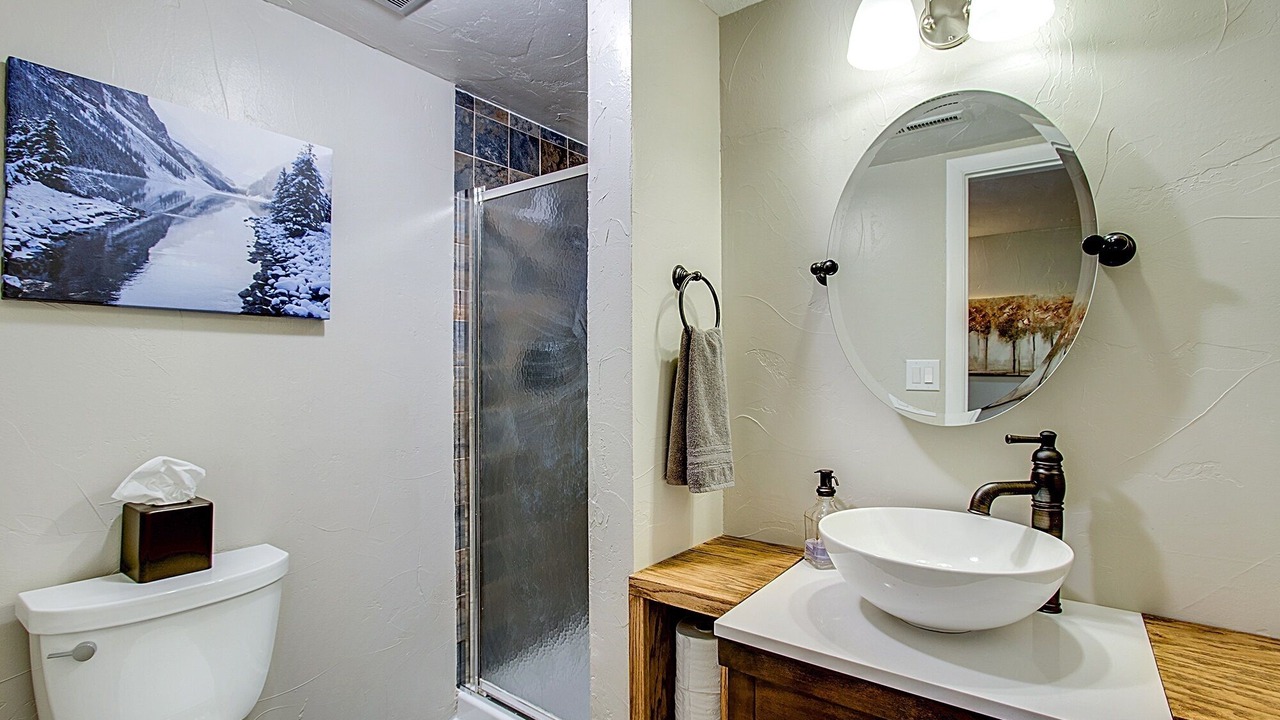 Photo of Bathroom in Woodland Park