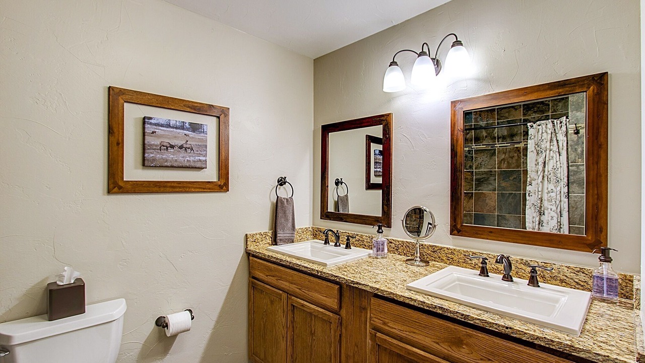 Photo of Bathroom in Woodland Park