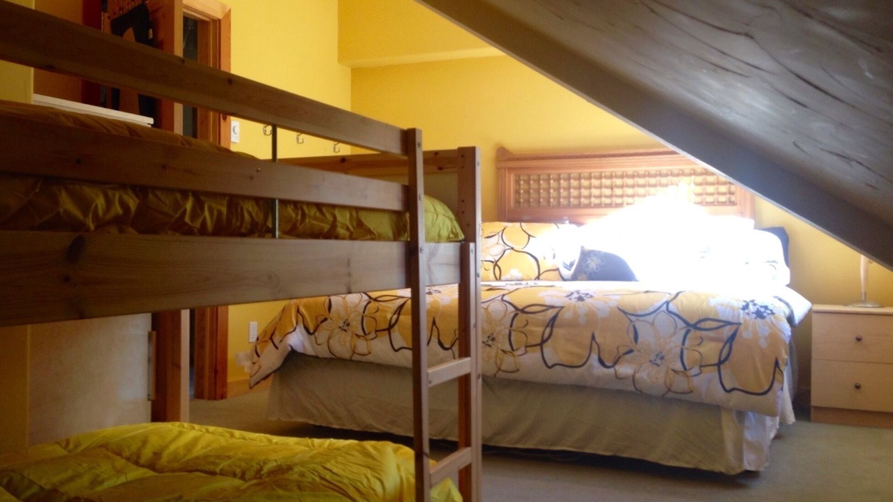 Photo of Bedroom in Twin Lakes