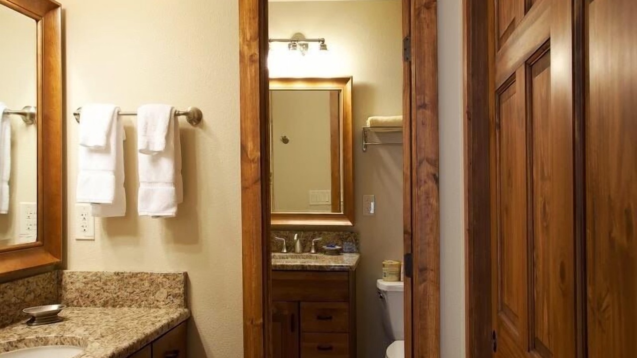Photo of Bedroom in Avon