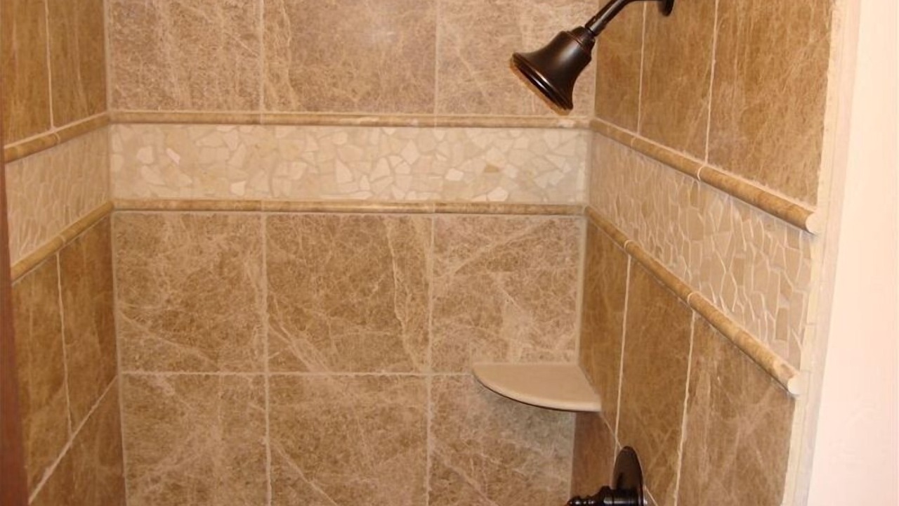 Photo of Bathroom in Four O'Clock