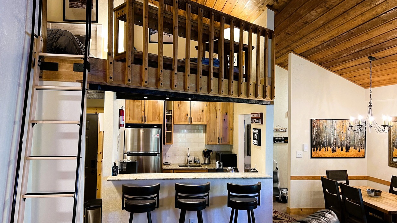 Photo of Bedroom in Four O'Clock