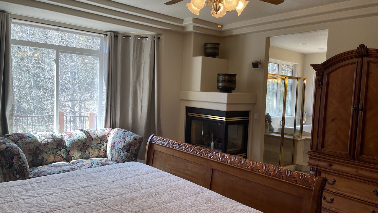 Photo of Bedroom in Woodland Park