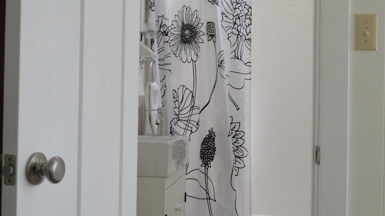 Photo of Bathroom in Washington Park West