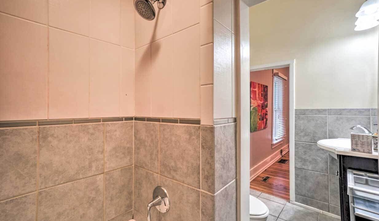 Photo of Bathroom in University Park