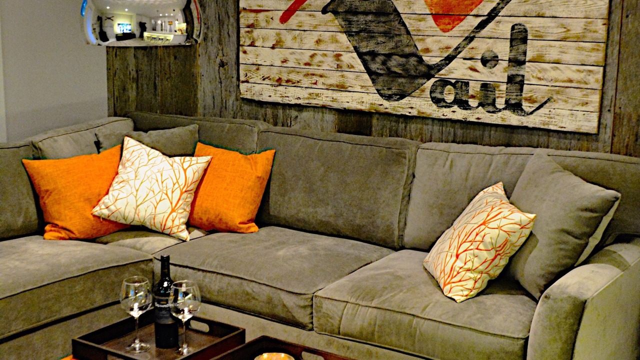 Photo of Livingroom in Vail