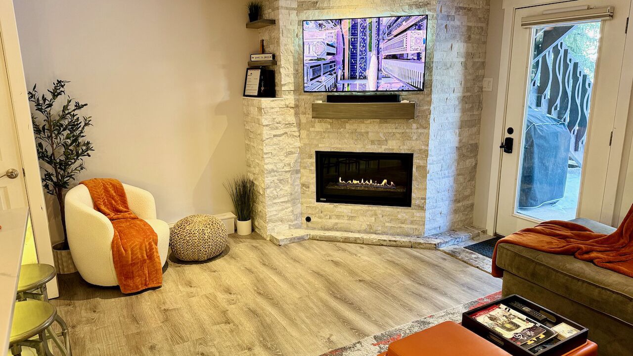 Photo of Livingroom in Vail
