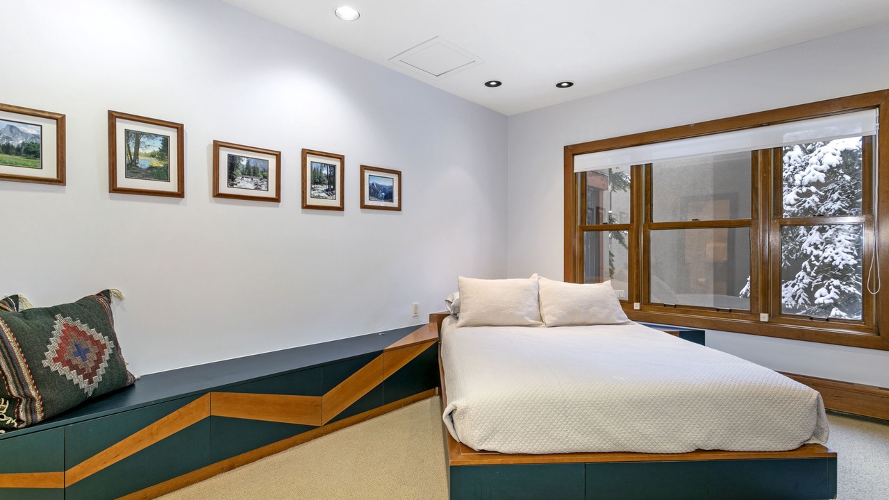 Photo of Bedroom in Beaver Creek