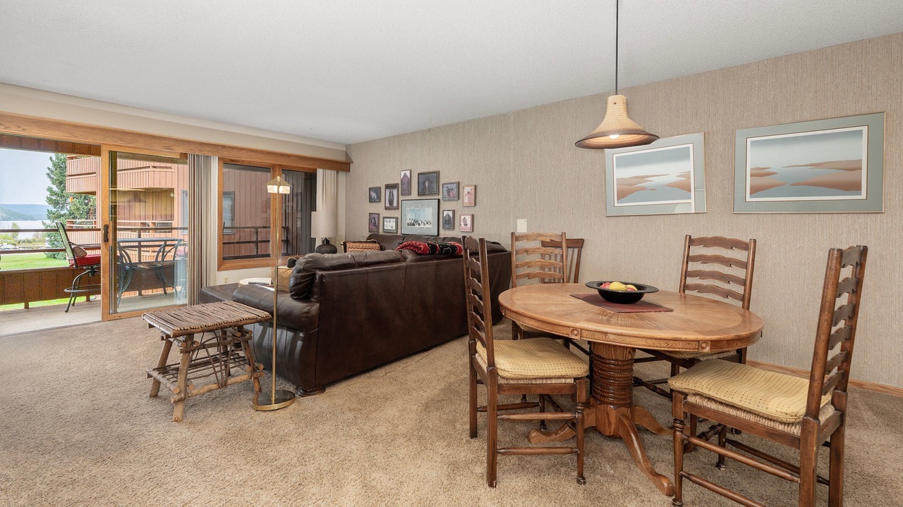 Photo of Livingroom in Grand Lake