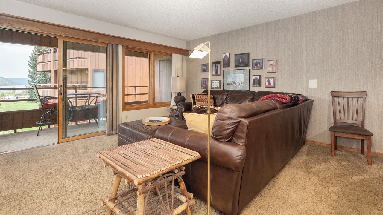 Photo of Livingroom in Grand Lake
