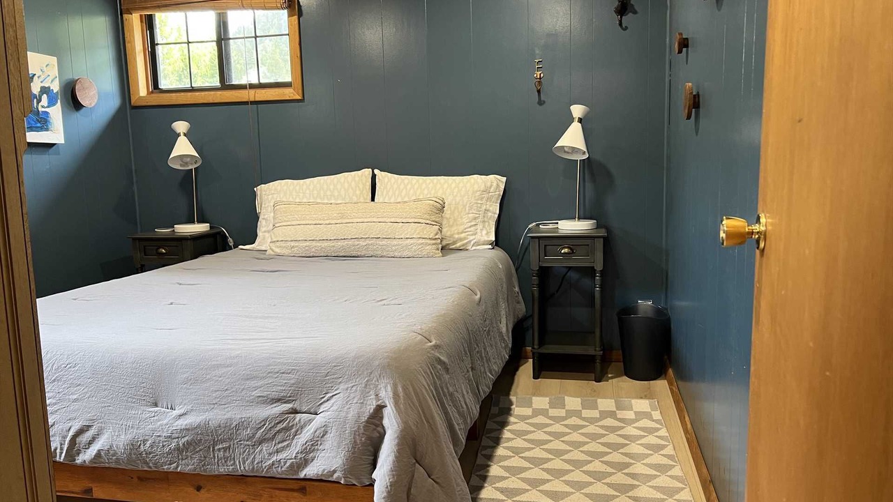 Photo of Bedroom in Lake City