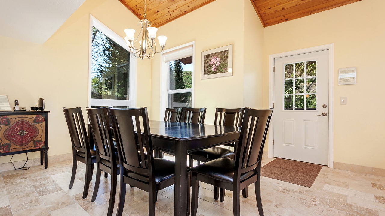 Photo of Livingroom in Intermountain