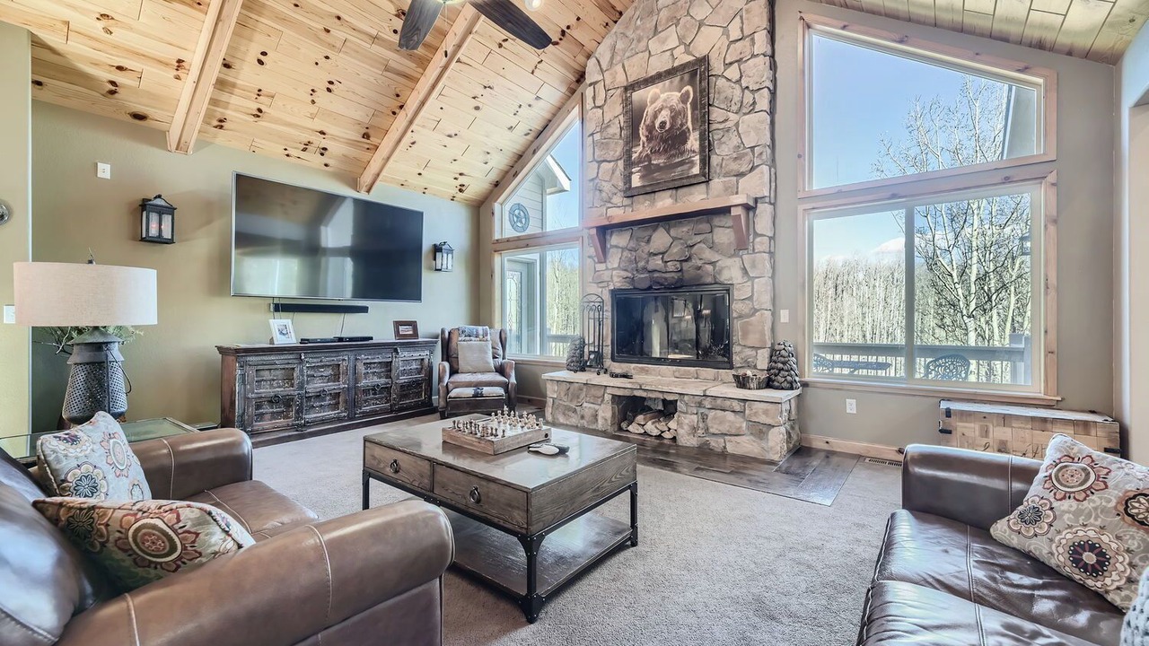 Photo of Livingroom in Fairplay