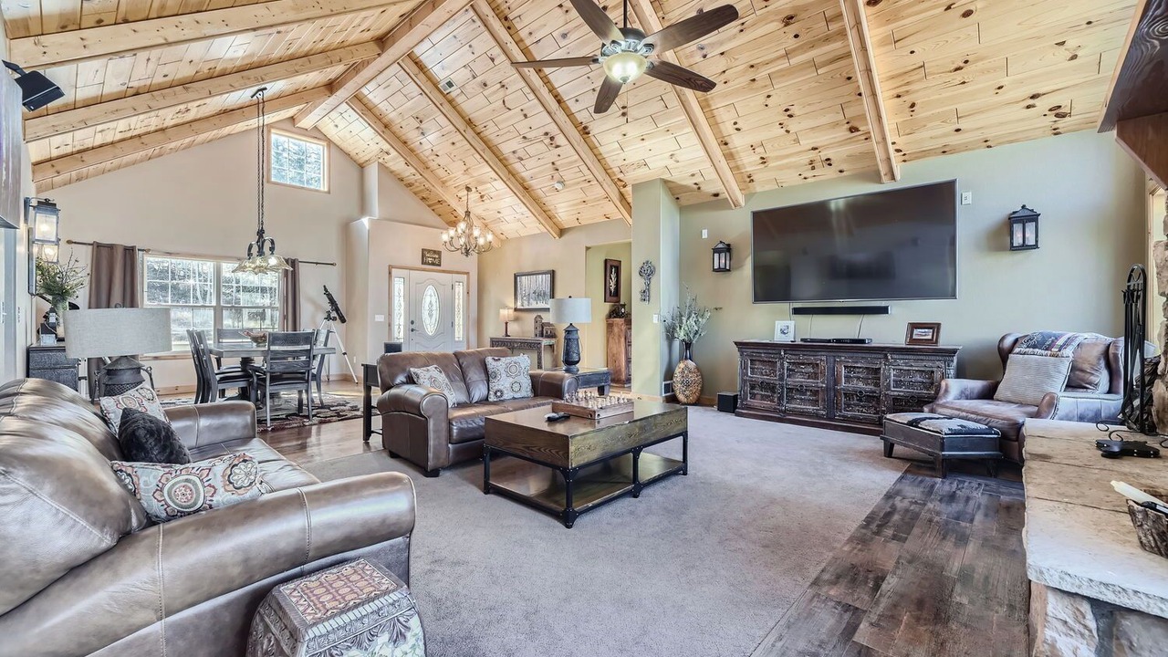 Photo of Livingroom in Fairplay