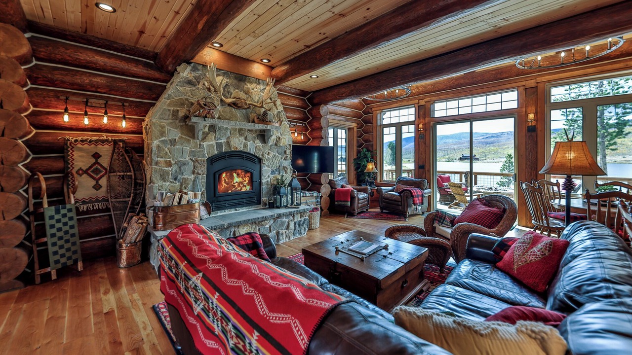 Photo of Livingroom in Grand Lake