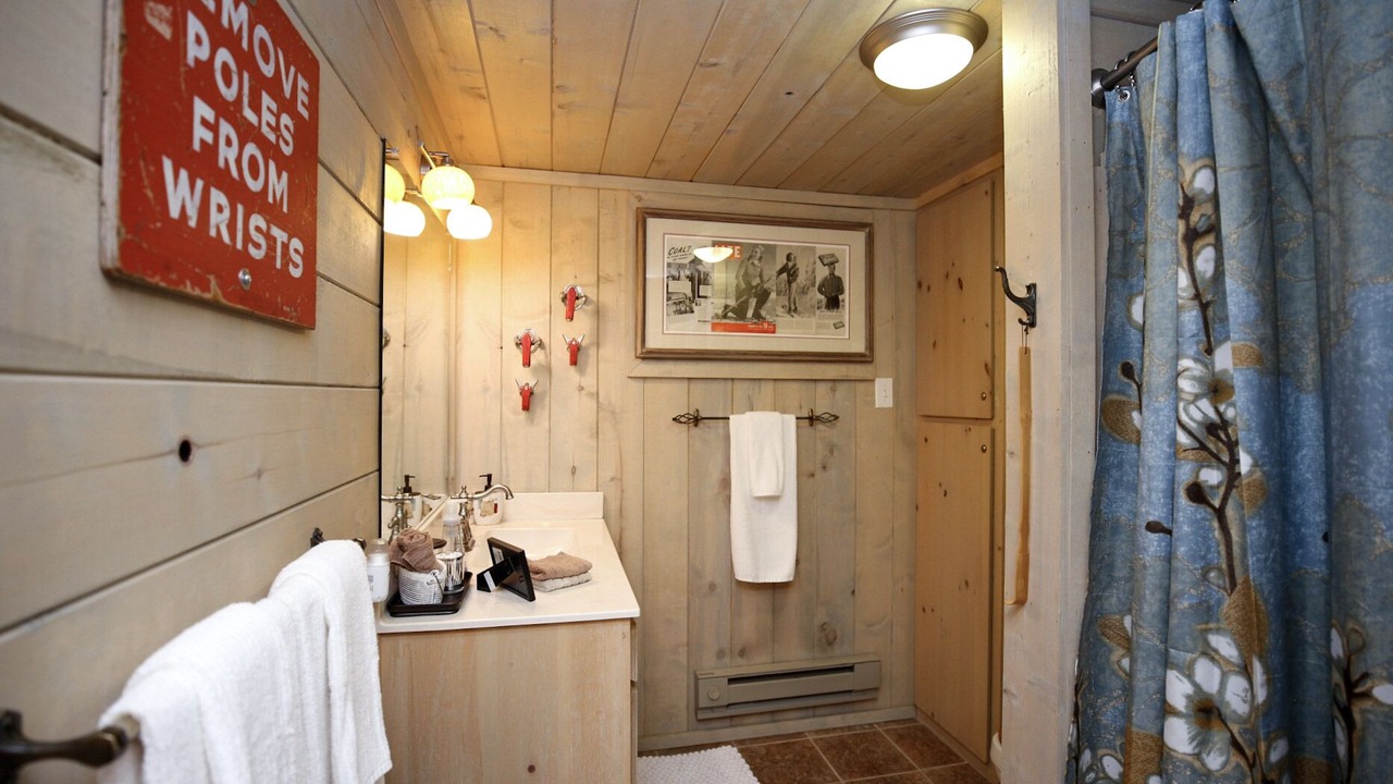 Photo of Bathroom in San Juan River Village